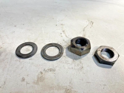 Cigüeñal y tuercas de eje de entrada Suzuki GN 250 (1982-1997) Foto 1 de 3