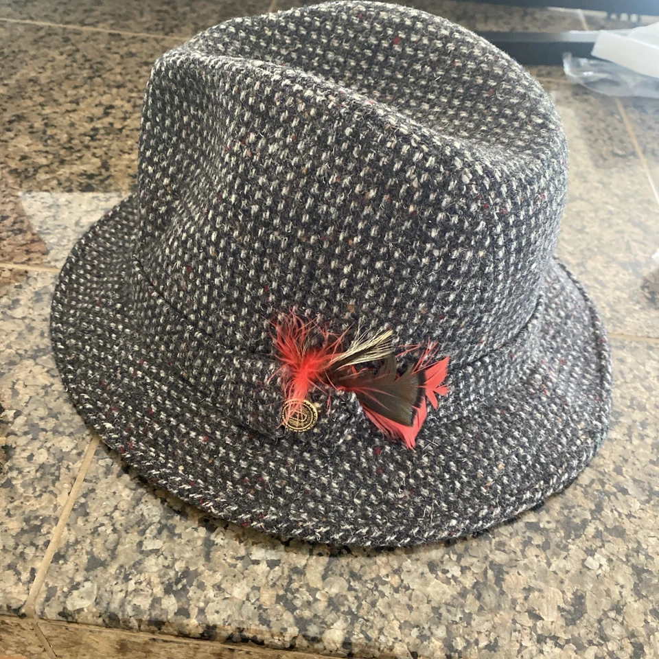 Vintage Pendleton 100% Pure Virgin Wool Gray Houndstooth Trilby Hat. Size 7 3/8 - Image 1 of 4