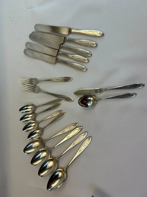 16 piezas Plato comunitario vintage cubiertos (patrón ADAM) con monograma S Foto 1 de 4