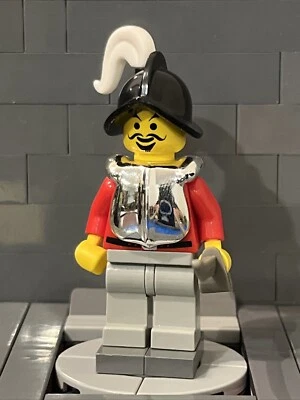 Lego Armada Imperial Minifigura Capitán Rojo Cromo Armadura Piratas 6280 6204 pi016 Foto 1 de 4