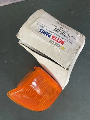 Ford Fiesta RH OS Front Indicator 1984-89 - Image 1 of 4