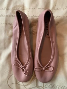 Essence Leather Ballet Style Shoes - Picture 1 of 3