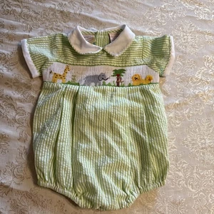 Vintage Kutsche Boutiquen Strampler grün gesmokt Dschungel Einteiler 3 Monate Seersucker - Bild 1 von 7
