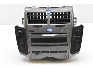 TOYOTA YARIS P21 Musik-Player mit GPS 86120-0D490 2009 32948546 - Bild 1 von 11