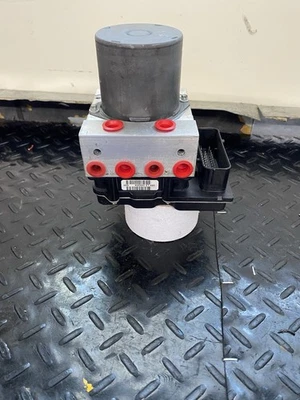 OEM 2004-2008 BMW 525i 545i 645ci ABS Anti-Lock Brake Pump 0265234136 — 第 1/4 张图片