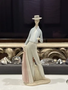 Vintage Porceval Villamarchante Valencia Porzellan Figur "Matador" 14,75"  - Bild 1 von 9