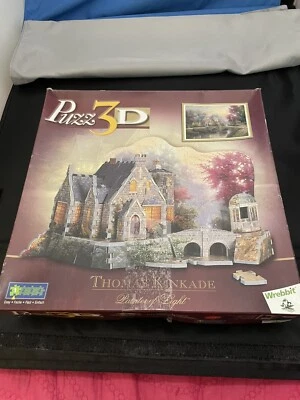 Thomas Kinkade Painter of Light 3D Puzzle, Lamplight Manor, 255 Pieces! - Image 1 of 2