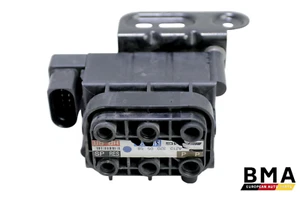 Bloque de válvula niveladora de suspensión neumática Mercedes-Benz CLS63 W218 2012-2018 FABRICANTE DE EQUIPOS ORIGINALES - Imagen 1 de 11