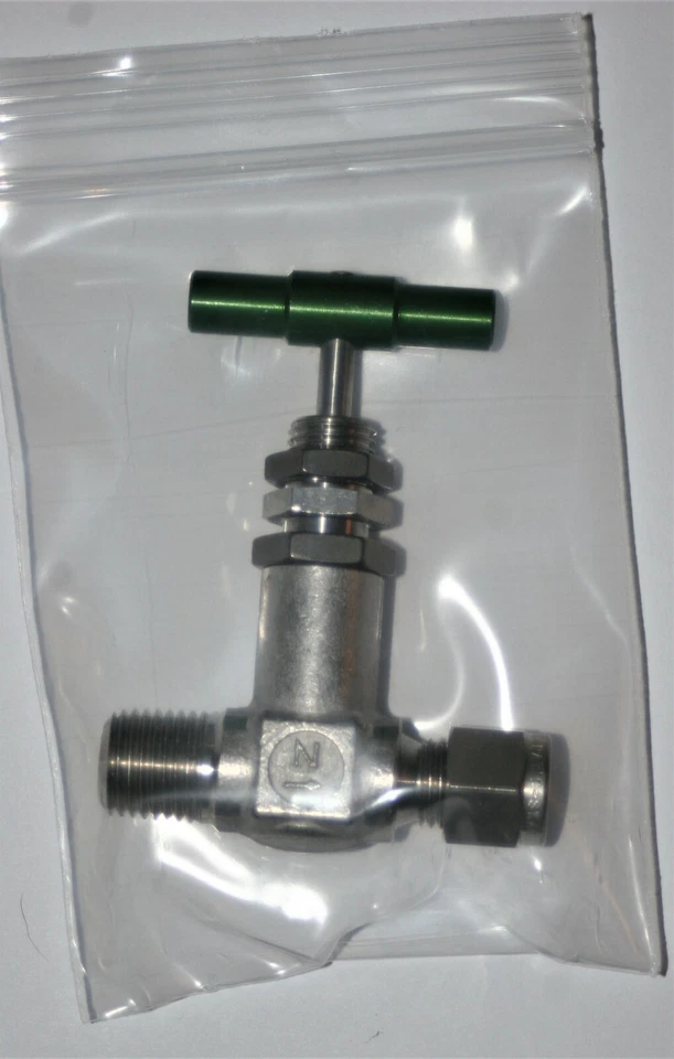 Válvula de aguja dosificadora Nupro Swagelok SS-4JB1 tubo 1/4 MNPT x 1/4 316ss  Foto 1 de 3