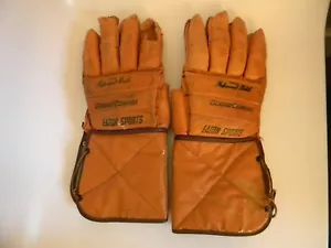 1940's/1950's Eaton Sports Genuine Leather Hockey Gloves w/1952 Pictures - Picture 1 of 6