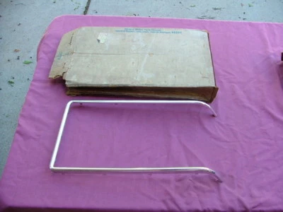 Oldsmobile F85 1972 moldura de parrilla delantera, derecha, ¡nuevo! moldura, F-85 410638  Foto 1 de 4