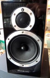 Single Wharfedale Diamond 10.1 bookshelf speaker (UK) Walnut, tested works well - Picture 1 of 11