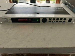 behringer DSP 1124P feedback destroyer - Picture 1 of 9