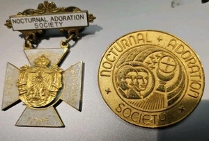 Lot Of 2 Adoration Society Badge Medal Pin Eucharistic Thy Kingdom Come Catholic - Picture 1 of 8