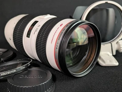 Canon EF 70-200mm F/2.8 L USM Lens -Very Good w/Hood - From japan Fast Shipping - Image 1 of 4