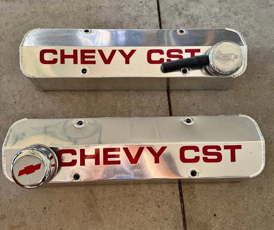 Proform die-cast aluminum valve cover for a small-block Chevy - Image 1 of 1