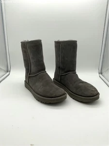 UGG Womens Winter Boots Pull On Mid Calf Round Toe Gray Suede Size 9 - Picture 1 of 6