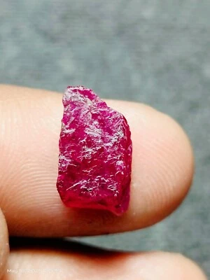 AAA Quality 100 % Natural Ruby Beautiful Red Rough Specimen Unique Size 14X8X5mm - Image 1 of 3