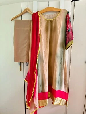 Asian Wedding Tailored Chiffon Outfit Uk M - Image 1 of 4