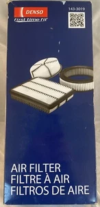 Air Filter DENSO 143-3019  Toyota Highlander Hybrid, Lexus RH400h - Picture 1 of 3