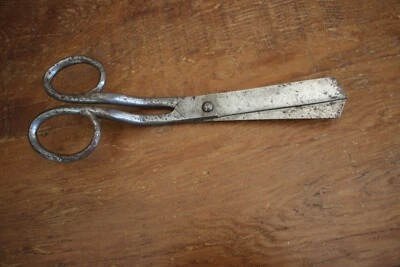 Vintage Taylors Eye Witness Sheffield Large Taylors Dressmakers Shears Scissors - Image 1 of 4