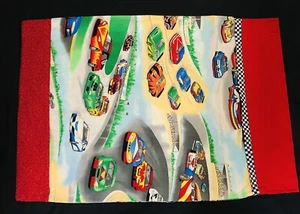 Funda de almohada vintage de coches de carreras hecha a mano tamaño estándar - Imagen 1 de 10