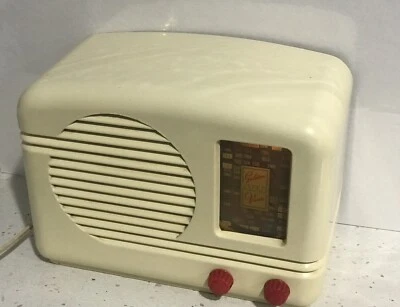 Healing Golden Voice Bakelite Valve Radio 1940s Australian Vintage Art Deco - image 1 of 4