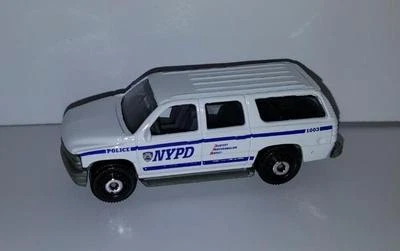 New Loose Matchbox 2000 Chevy Suburban Police Car NYPD MB857 from 5 Pack - Image 1 of 3