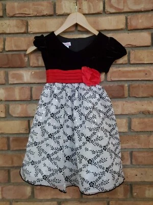 Pretty! Jessica Ann Dress Girls  4T White Red Black Holiday Velour Flower Belted - Image 1 of 4