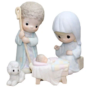 Precious Moments Figurine, 111333 O Come Let Us Adore Him, Mint w/box - Picture 1 of 3