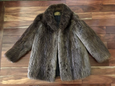 ¡HERMOSO! Abrigo de piel de castor Ferrington vintage Oslo Bundtmaker M/L? Busto 46" Foto 1 de 4