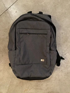 Case Logic Era 15.6" Laptop Backpack, 9.1" x 11" x 16.9" Gray NWOT - Picture 1 of 3