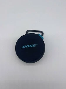 Bose Etui mit Haken Clip On und Ersatz Ohrstöpsel Abdeckungen Neu ohne Etikett - Bild 1 von 5