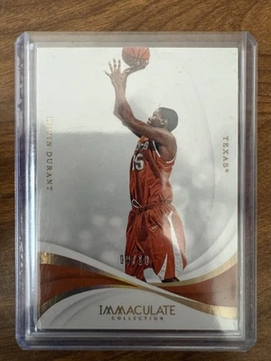 2019 Immaculate Kevin Durant  Collection Collegiate 09-10 - Image 1 of 2