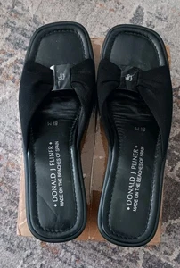 Donald J Pliner ~ Slipper schwarze Keilsandalen Größe 8,5 M Top Zustand - Bild 1 von 12