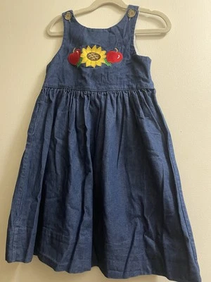 Girl Dress Size 5 - Image 1 of 3