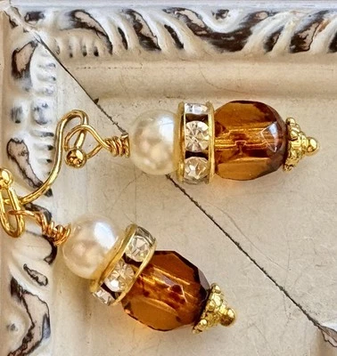 Beautiful Gold, Rhinestone, Pearl and Amber Bead Dangle Earrings. - Image 1 of 4