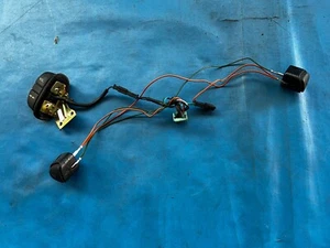 Land Rover Freelander Steering Wheel Volume/Horn Controls (2001 - 2006) - Picture 1 of 1