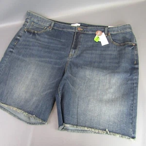 Lane Bryant Signature Fit Boyfriend Bermuda Mid-Rise Jean Shorts Women's Size 26 - Picture 1 of 10