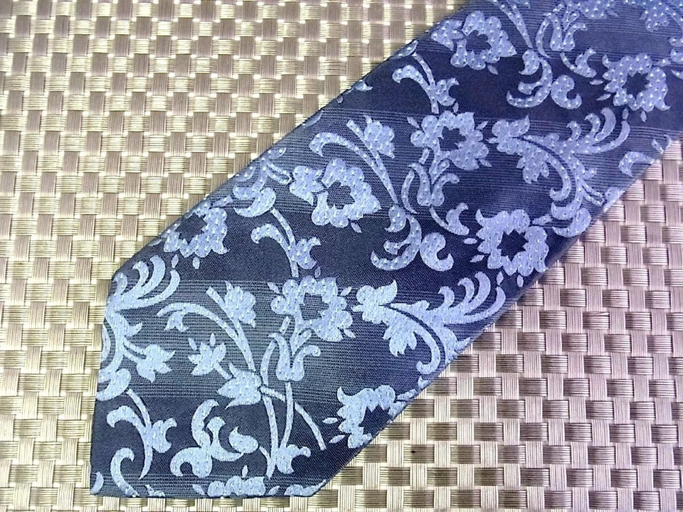 Christian Lacroix Paris Genuine Luxury Necktie Tie Mens ALL SILK Multicolor #18 - Image 1 of 2