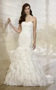 Essense of Australia D1442 Wedding Dress 6 8 10 Lace Ivory Mermaid Ruffles NWT - Picture 1 of 12