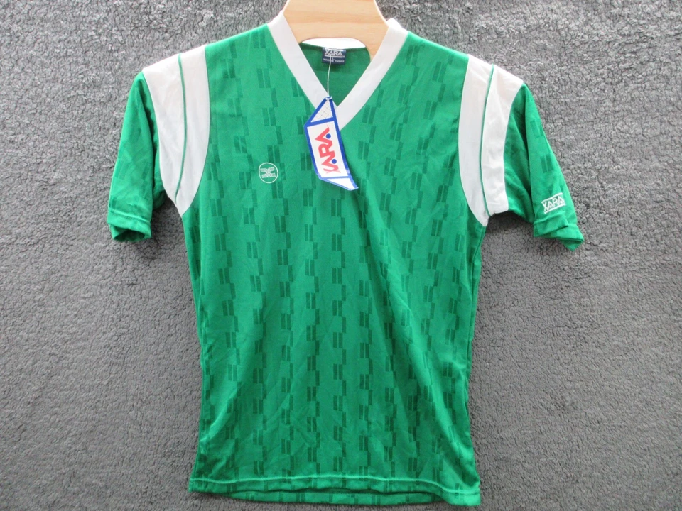 Camiseta deportiva de fútbol verde poliéster grande vintage Y2K XARA para hombre nueva con etiquetas Foto 1 de 4