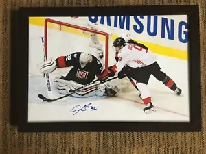 Autograph framed 20x30 photo signed by L A Kings star Jonathan Quick. - Picture 1 of 1