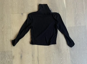 Shein Black 3/4 Sleeve Turtle Neck Crop top Shirt Womens M - Picture 1 of 1