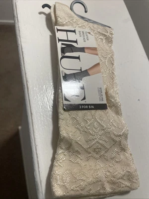 NWT HUE Luster  Ivory Brocade Ankle Socks - Image 1 of 3