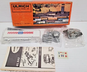 VINTAGE ULRICH MACK 2-AXLE TRACTOR & PURINA TRAILER KIT - Picture 1 of 3