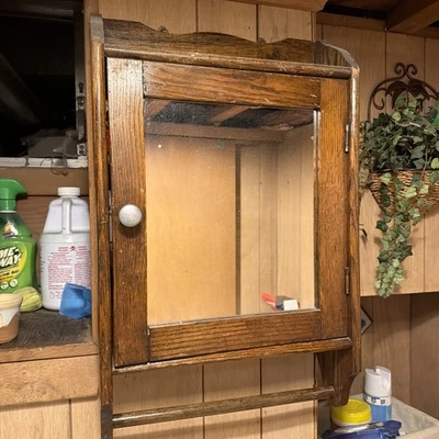 Antique Oak Bathroom Medicine Cabinet with Mirror and Towel Bar 1930s - Image 1 of 4