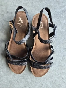 SILVER LINING "Heather" Sandals Shoes Leather Size 41 Great Condition - Picture 1 of 9