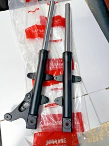 NEW Genuine SYM Wolf 125 EFi 2011-2014 Left & Right Front Forks 51500-B9A-000 - Picture 1 of 3