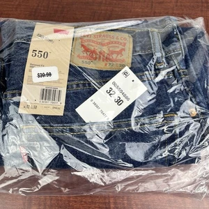 Levis Jeans Mens 32X30 Blue Denim Cotton 505 Relaxed Tapered Leg NWT - Picture 1 of 5